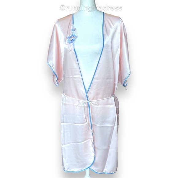 Vintage 80’s Val Mode Lingerie Pink With Blue Trim Floral Appliqué Robe Kimono - Picture 2 of 12